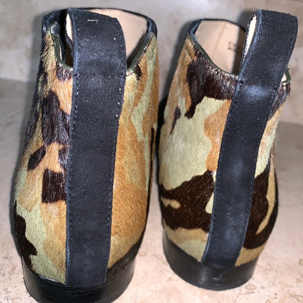 COLE HAAN Embury Bootie Black Suede/Green Camo pony hair & calf leather size 7